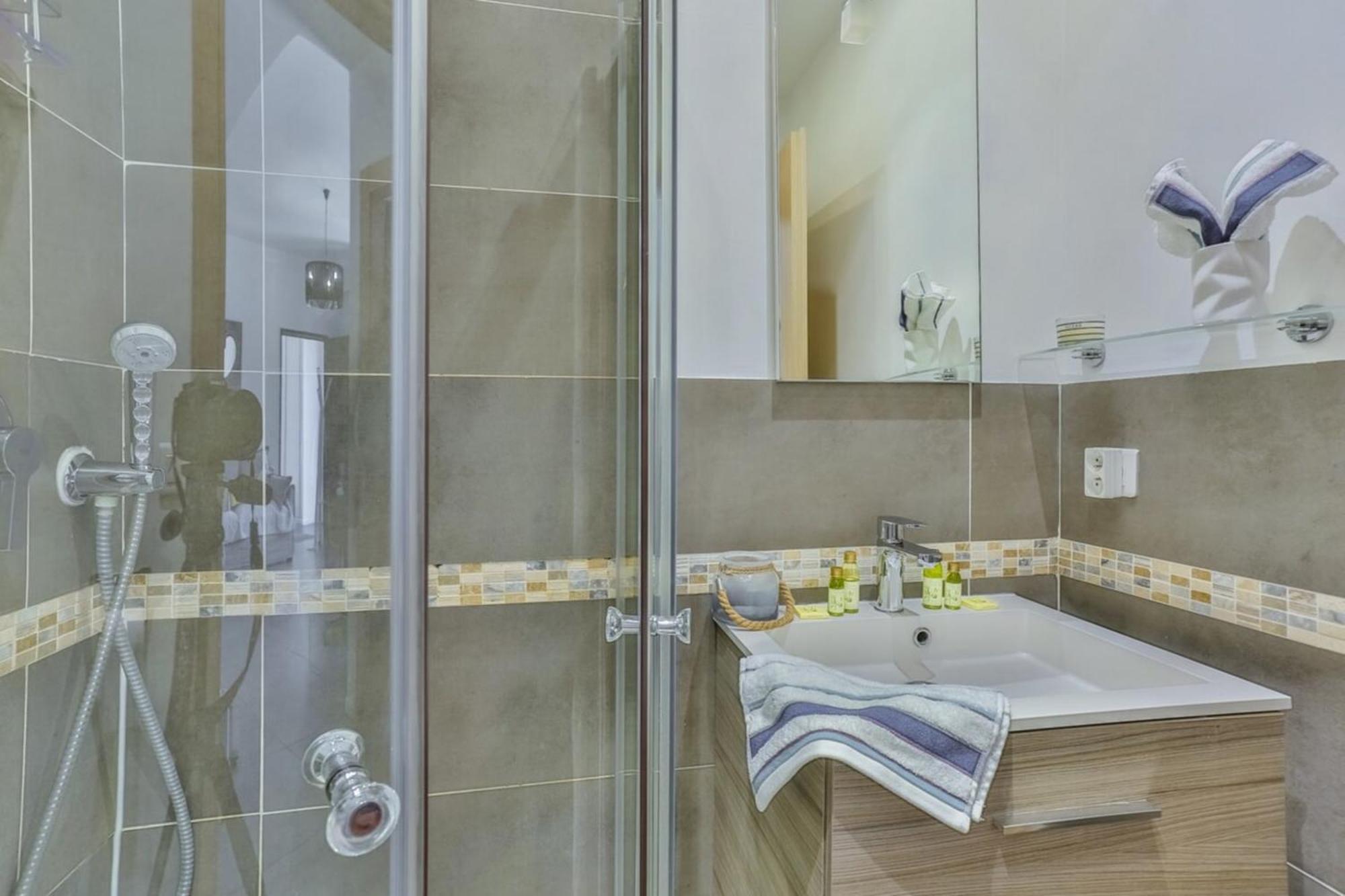 France 82 D - 2 Rooms - Terrace - 1 Min To The Sea Nizza Exterior foto